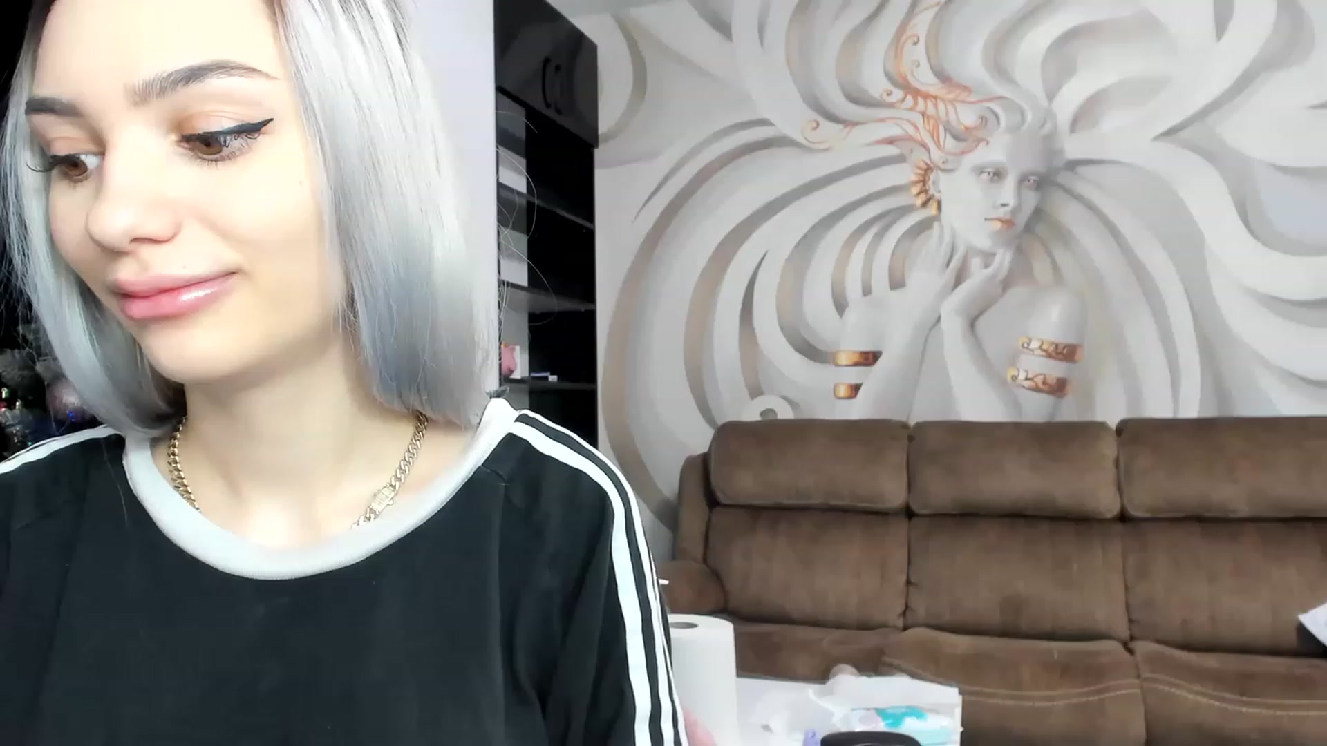 Gallery image thumbnail from HaleySweet18's myfreecams stream on, 01/08/2023, 22:47 image 16 of 20