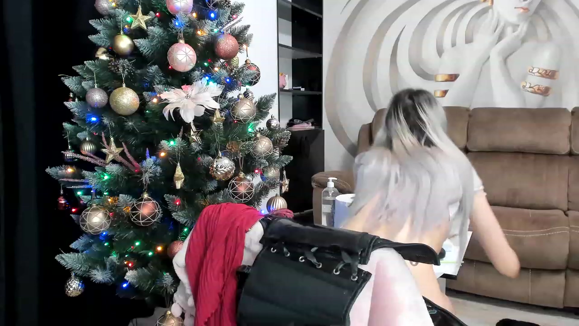 Gallery image thumbnail from HaleySweet18's myfreecams stream on, 01/09/2023, 06:00 image 6 of 20