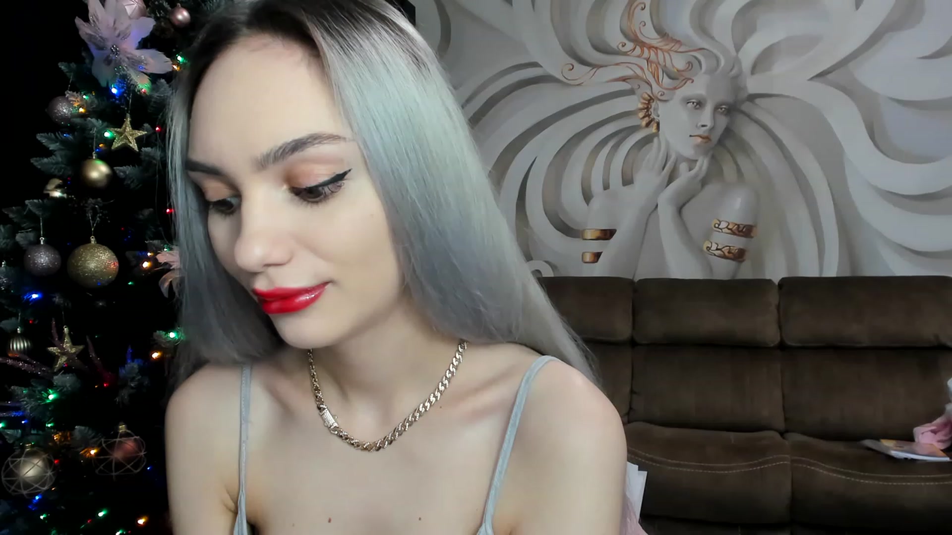 Gallery image thumbnail from HaleySweet18's myfreecams stream on, 01/10/2023, 22:49 image 19 of 20