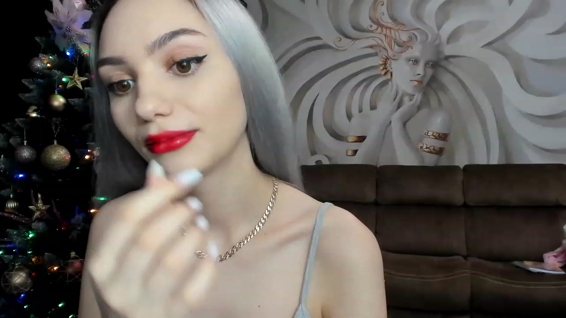 Gallery image thumbnail from HaleySweet18's myfreecams stream on, 01/10/2023, 22:49 image 14 of 20
