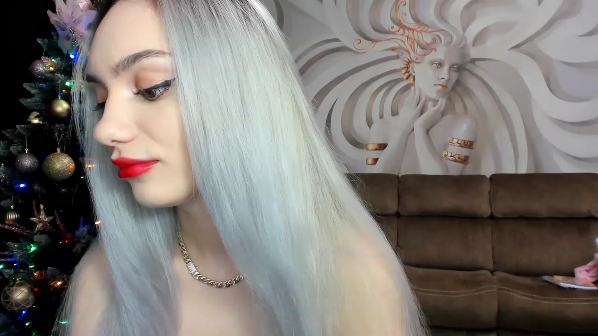 Gallery image thumbnail from HaleySweet18's myfreecams stream on, 01/10/2023, 22:49 image 7 of 20