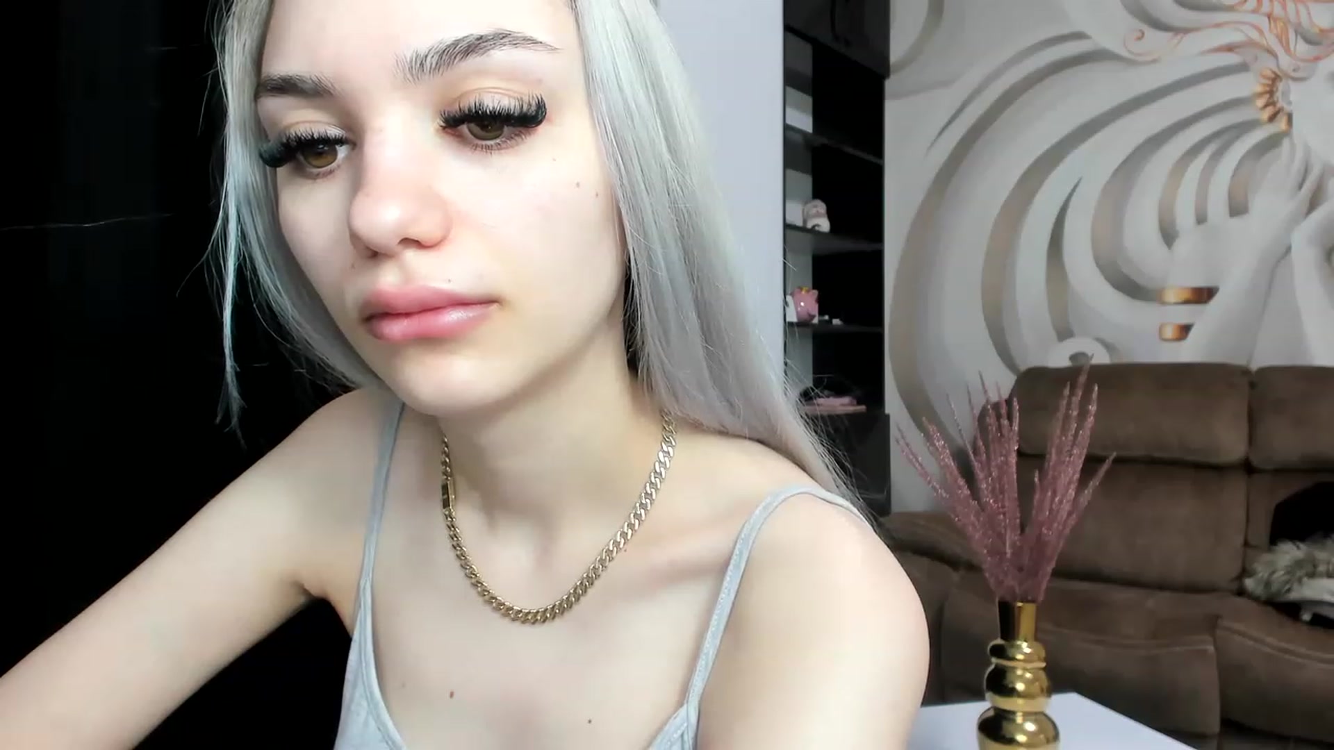 Gallery image thumbnail from HaleySweet18's myfreecams stream on, 01/13/2023, 21:28 image 11 of 20