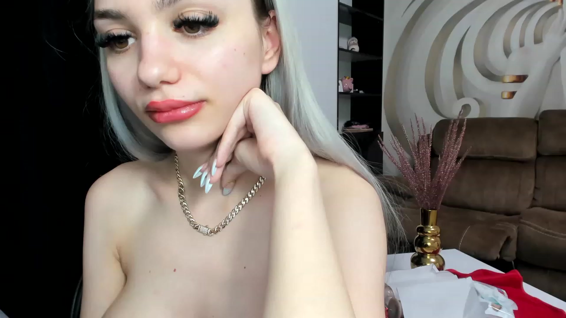 Gallery image thumbnail from HaleySweet18's myfreecams stream on, 01/15/2023, 06:55 image 13 of 20