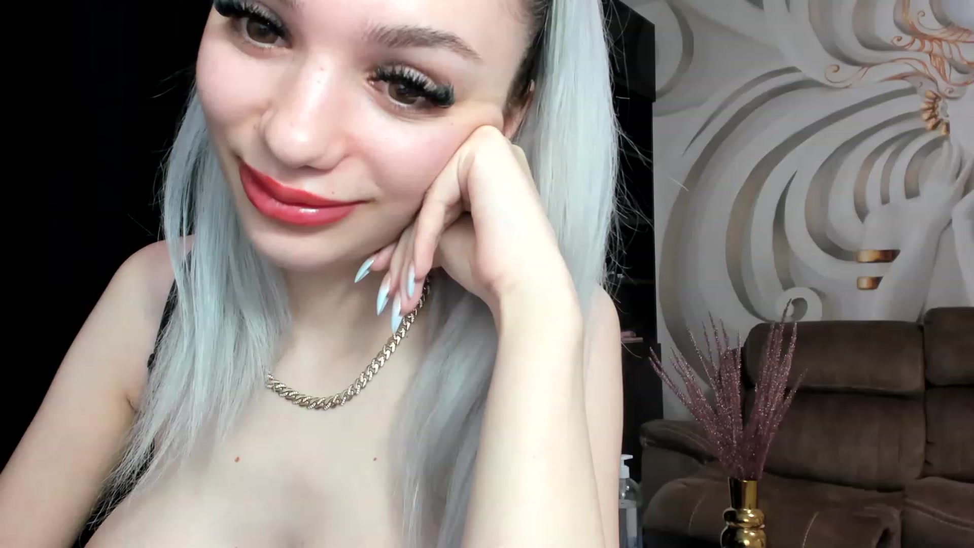 Gallery image thumbnail from HaleySweet18's myfreecams stream on, 01/16/2023, 02:01 image 15 of 20