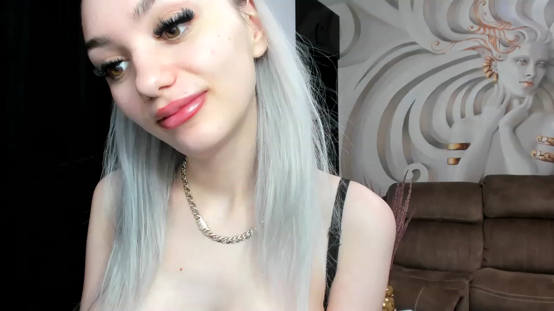 Gallery image thumbnail from HaleySweet18's myfreecams stream on, 01/16/2023, 04:30 image 13 of 20