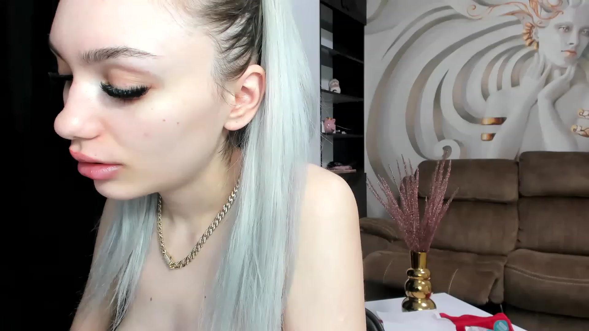 Gallery image thumbnail from HaleySweet18's myfreecams stream on, 01/16/2023, 07:54 image 8 of 20