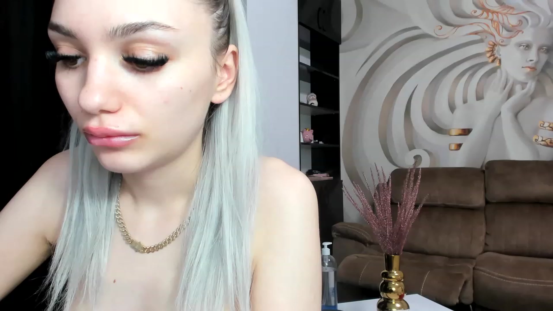 Gallery image thumbnail from HaleySweet18's myfreecams stream on, 01/16/2023, 07:54 image 13 of 20