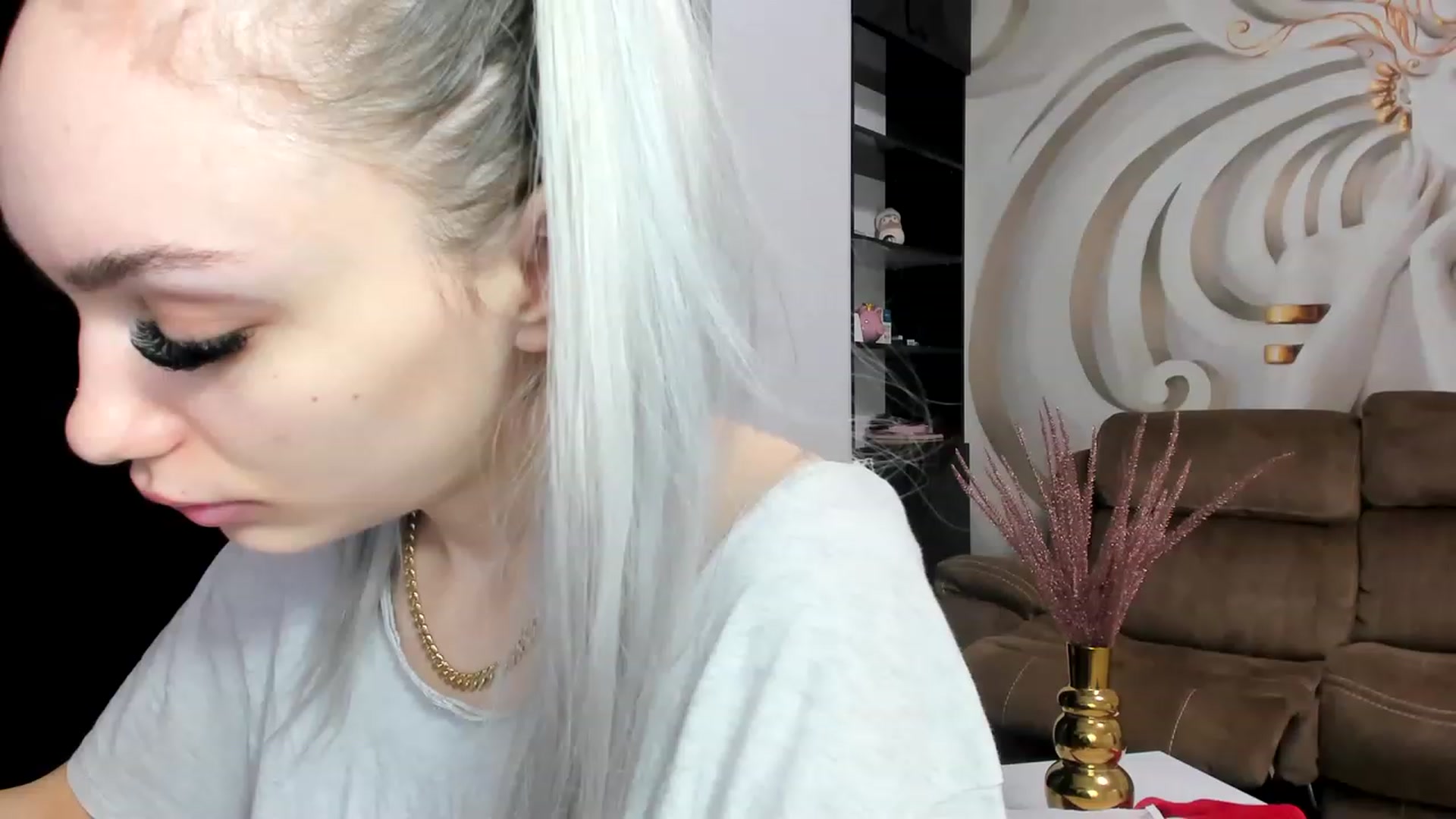 Gallery image thumbnail from HaleySweet18's myfreecams stream on, 01/18/2023, 03:59 image 5 of 20