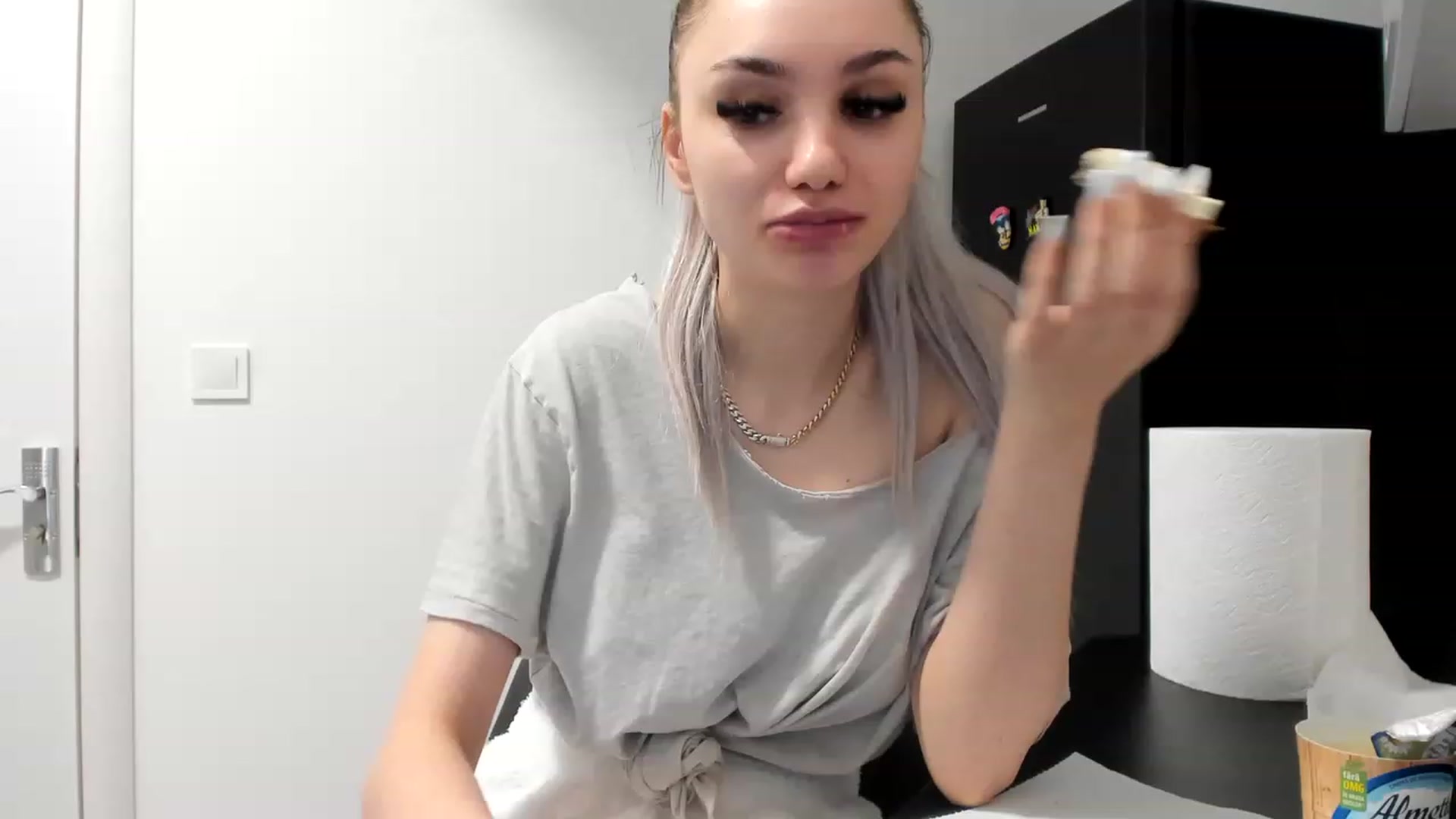 Gallery image thumbnail from HaleySweet18's myfreecams stream on, 01/18/2023, 03:59 image 17 of 20