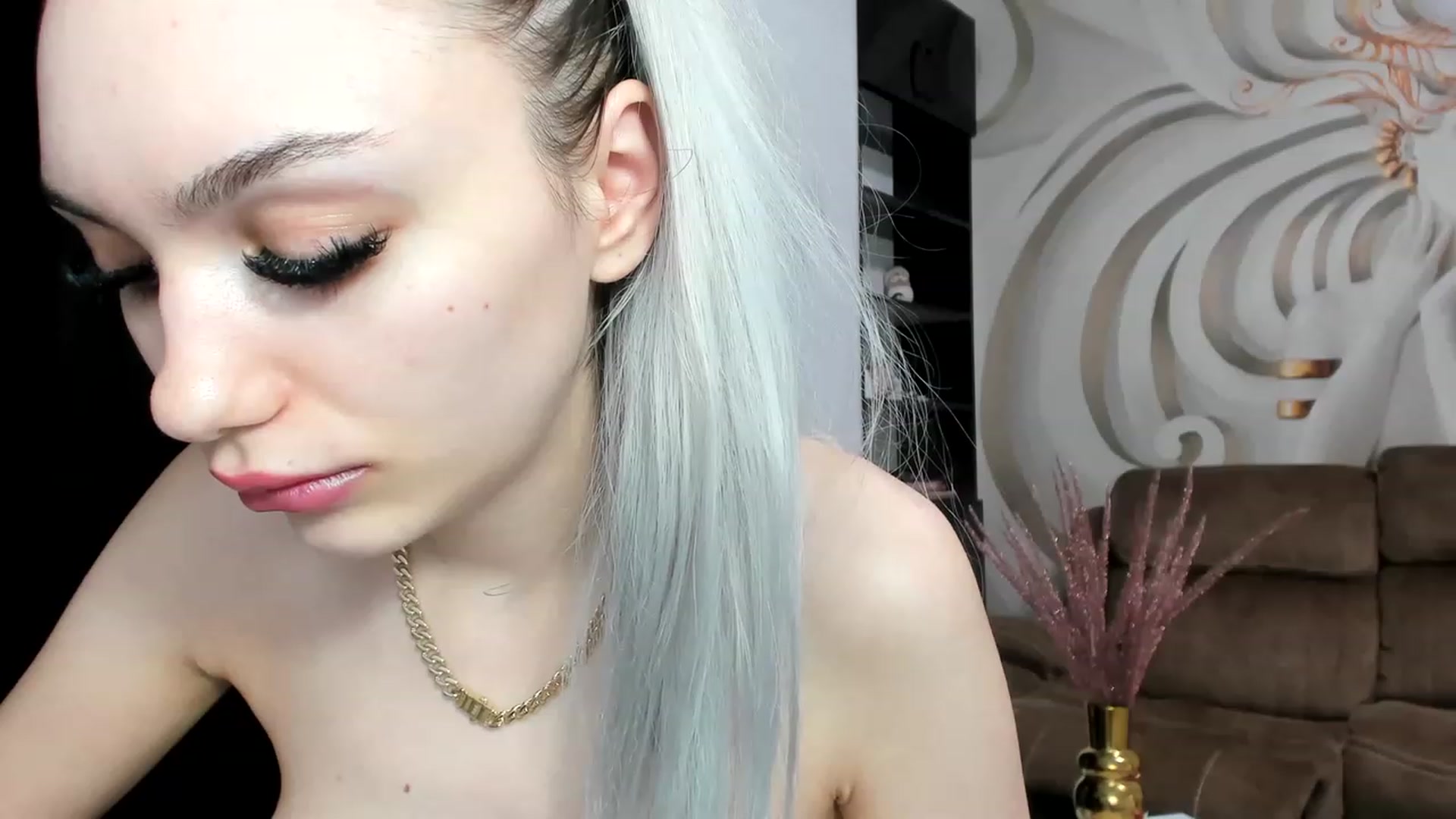 Gallery image thumbnail from HaleySweet18's myfreecams stream on, 01/18/2023, 08:02 image 8 of 20