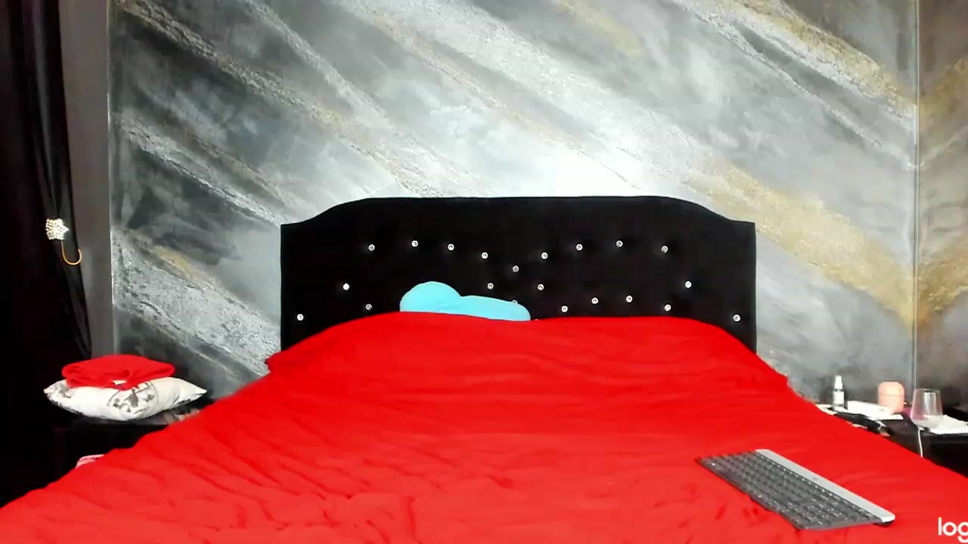 Gallery image thumbnail from HaleySweet18's myfreecams stream on, 01/31/2023, 04:01 image 4 of 20