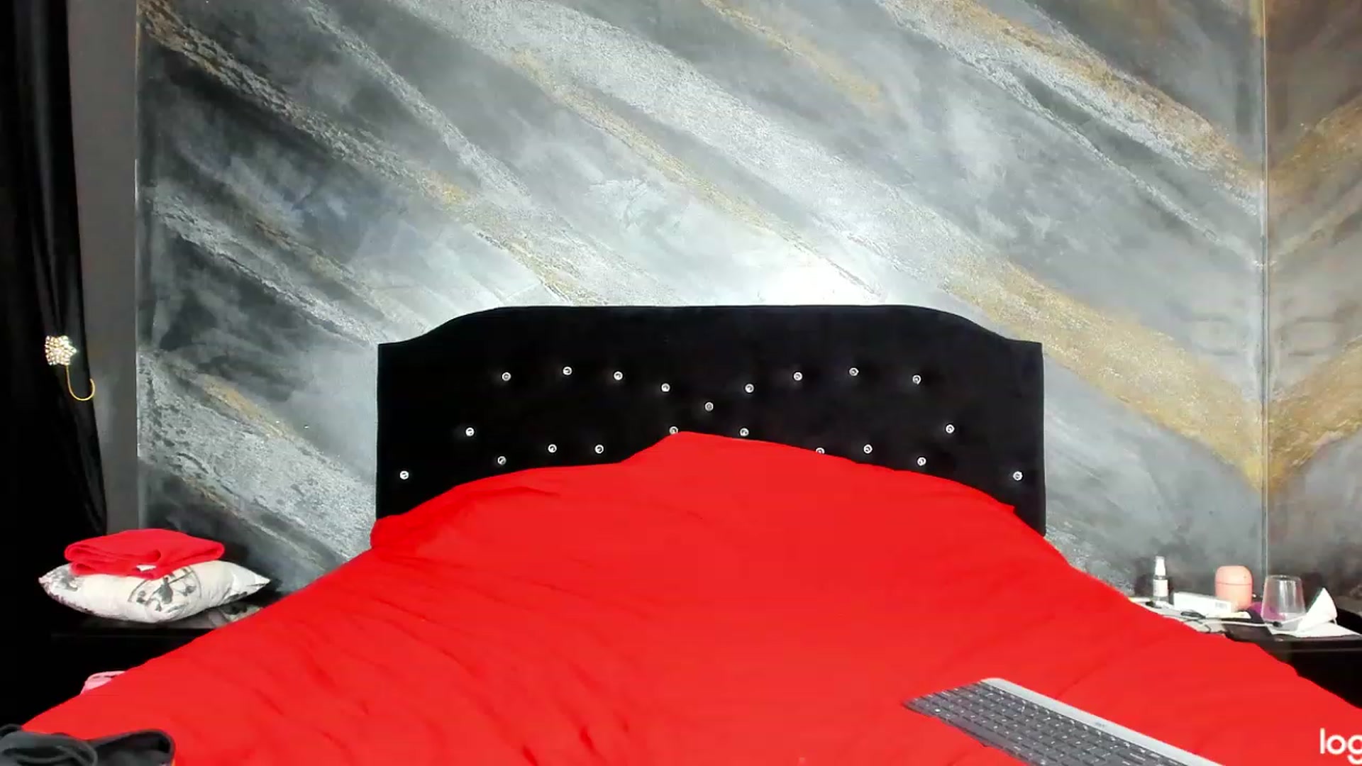 Gallery image thumbnail from HaleySweet18's myfreecams stream on, 01/31/2023, 08:01 image 7 of 20