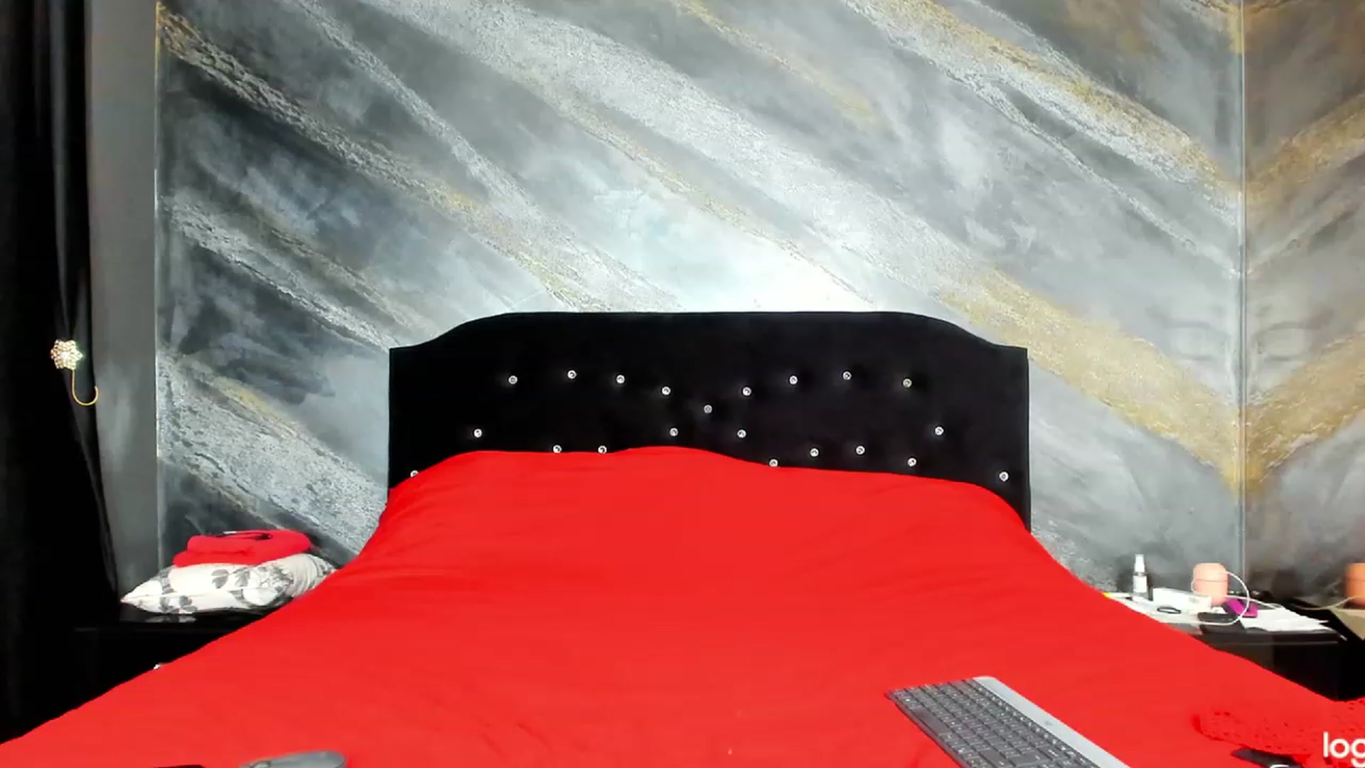 Gallery image thumbnail from HaleySweet18's myfreecams stream on, 02/02/2023, 01:26 image 7 of 20