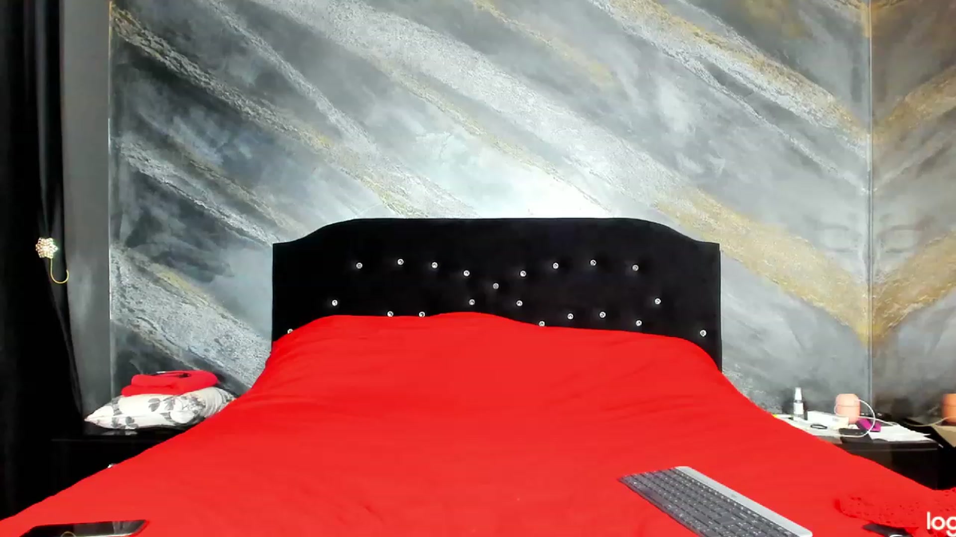 Gallery image thumbnail from HaleySweet18's myfreecams stream on, 02/02/2023, 01:26 image 2 of 20