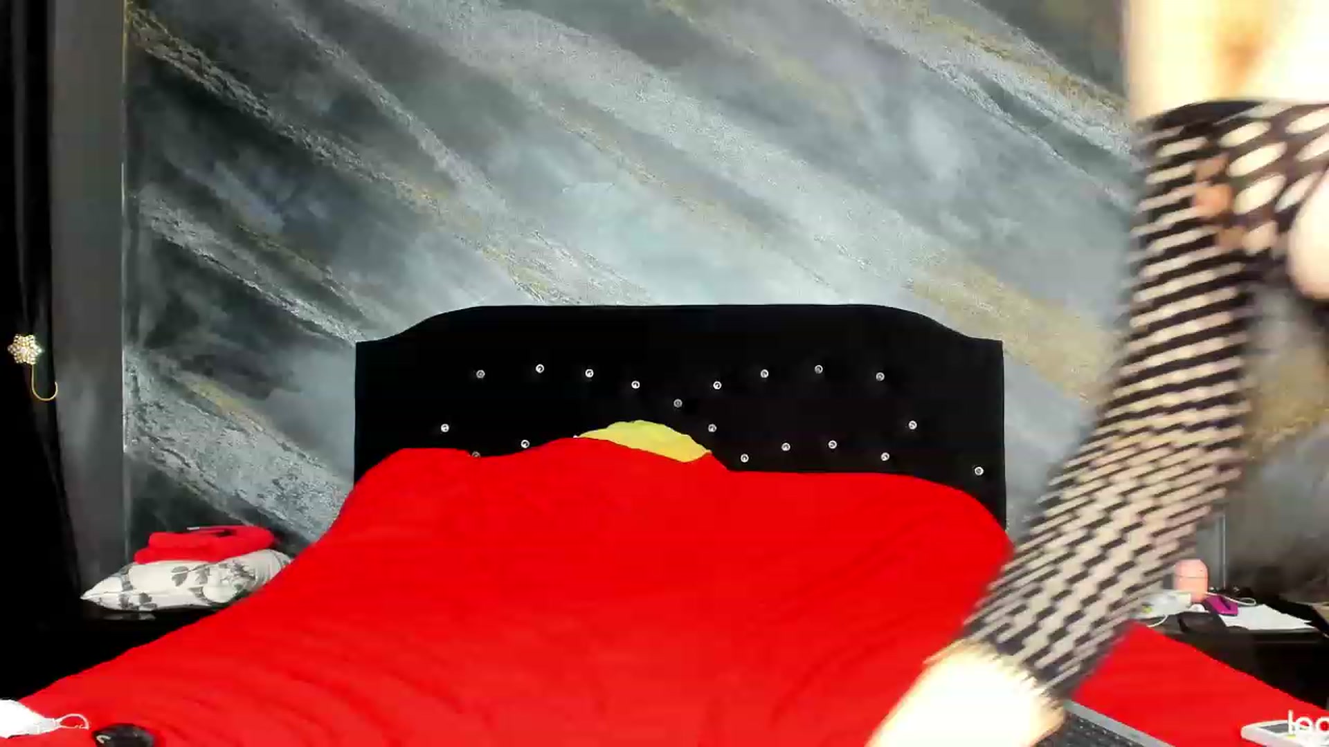 Gallery image thumbnail from HaleySweet18's myfreecams stream on, 02/03/2023, 05:23 image 5 of 20