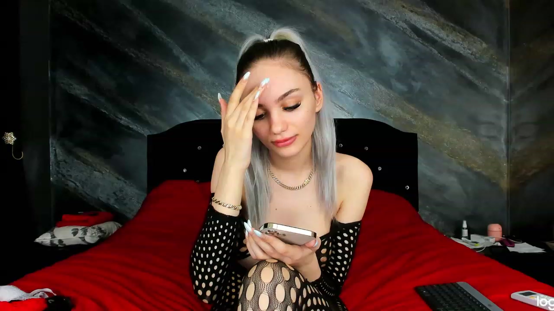 Gallery image thumbnail from HaleySweet18's myfreecams stream on, 02/03/2023, 06:38 image 9 of 20
