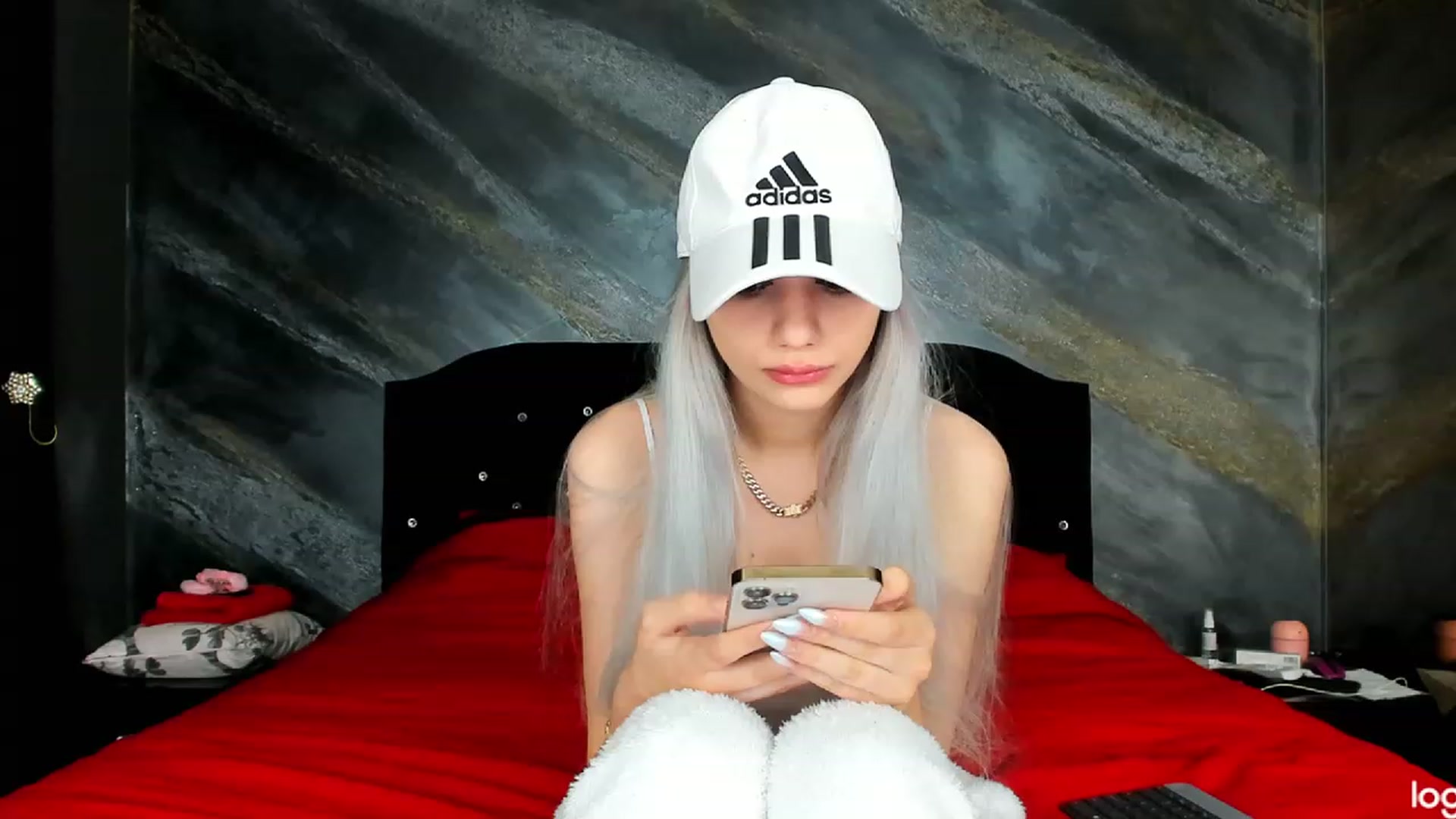 Gallery image thumbnail from HaleySweet18's myfreecams stream on, 02/07/2023, 23:12 image 1 of 20
