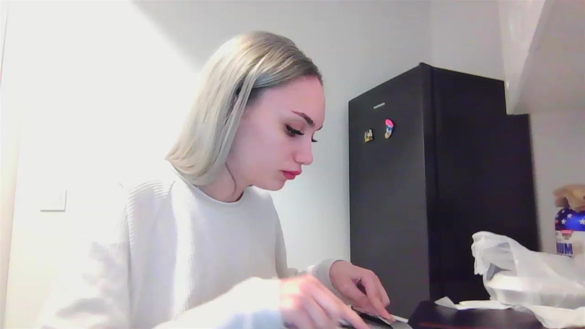 Gallery image thumbnail from HaleySweet18's myfreecams stream on, 02/14/2023, 06:27 image 7 of 20