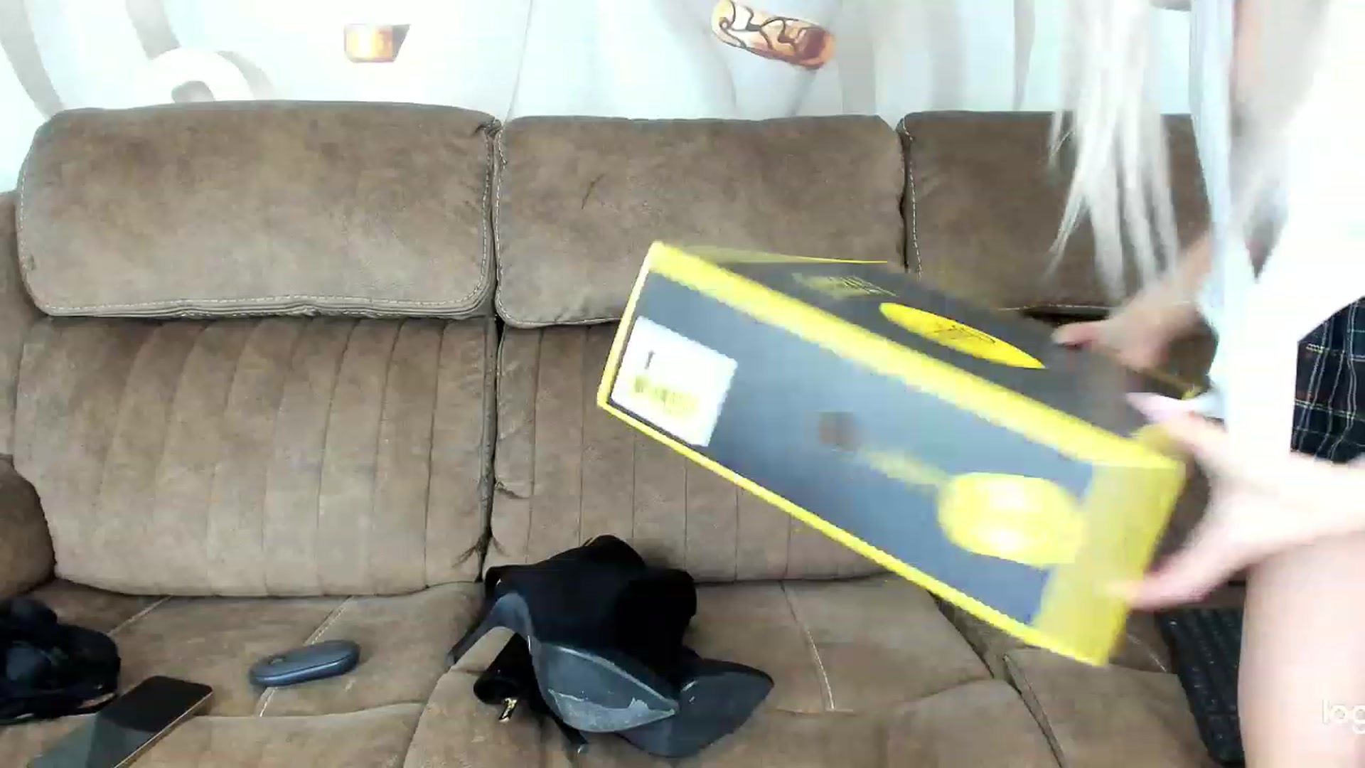 Gallery image thumbnail from HaleySweet18's myfreecams stream on, 02/19/2023, 02:09 image 19 of 20