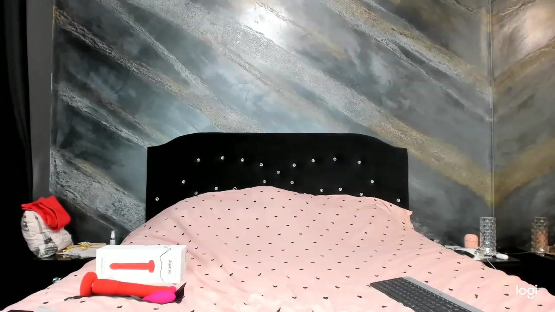 Gallery image thumbnail from HaleySweet18's myfreecams stream on, 02/28/2023, 08:00 image 2 of 20