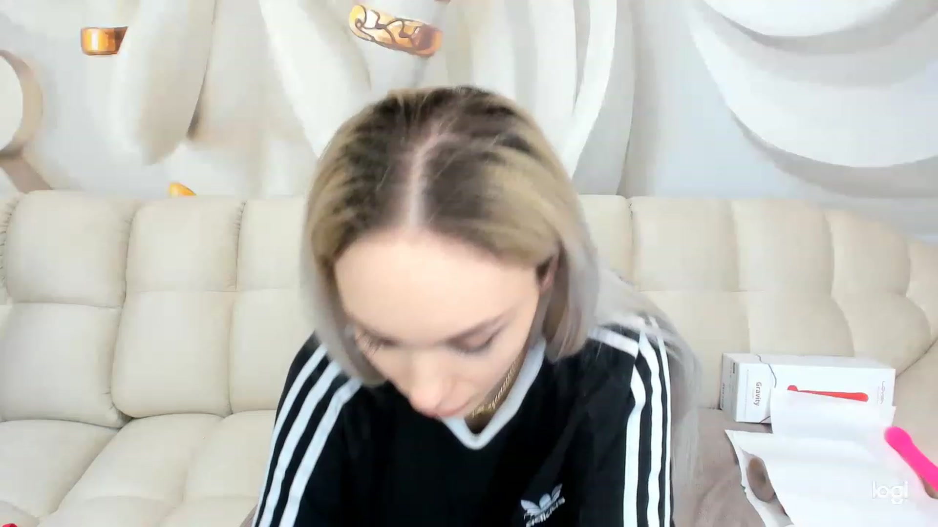 Gallery image thumbnail from HaleySweet18's myfreecams stream on, 05/31/2023, 08:01 image 14 of 20