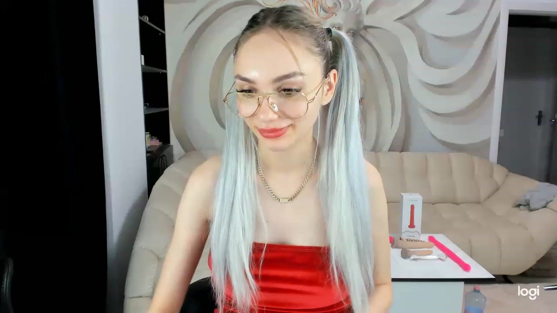 Gallery image thumbnail from HaleySweet18's myfreecams stream on, 06/21/2023, 02:30 image 9 of 20