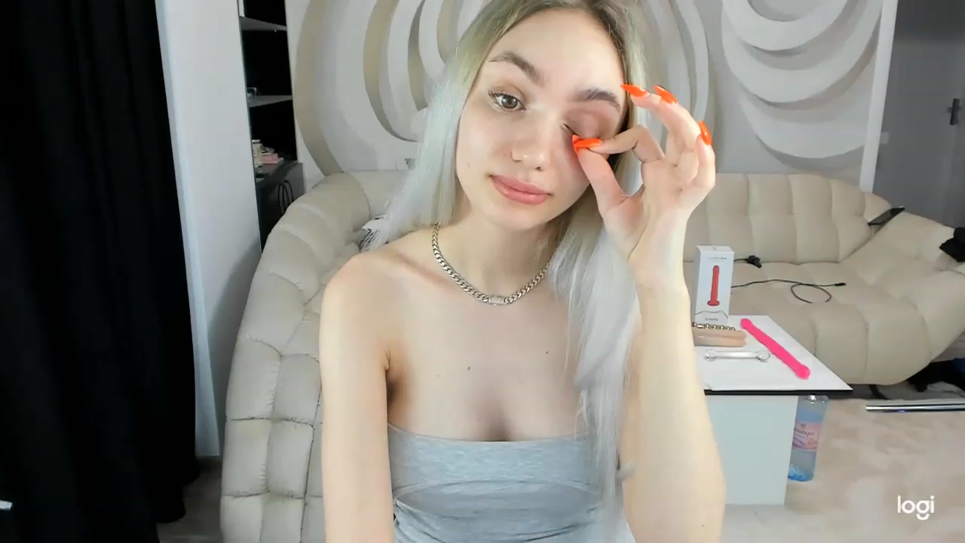 Gallery image thumbnail from HaleySweet18's myfreecams stream on, 06/26/2023, 06:23 image 11 of 20