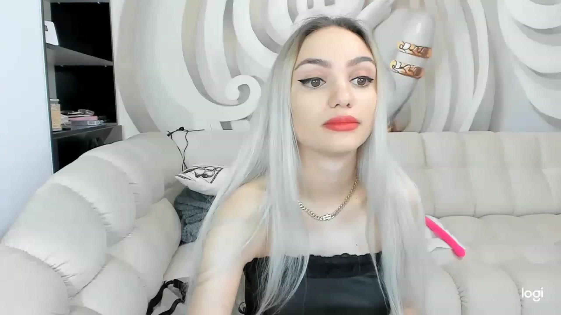 Gallery image thumbnail from HaleySweet18's myfreecams stream on, 07/03/2023, 24:12 image 6 of 20