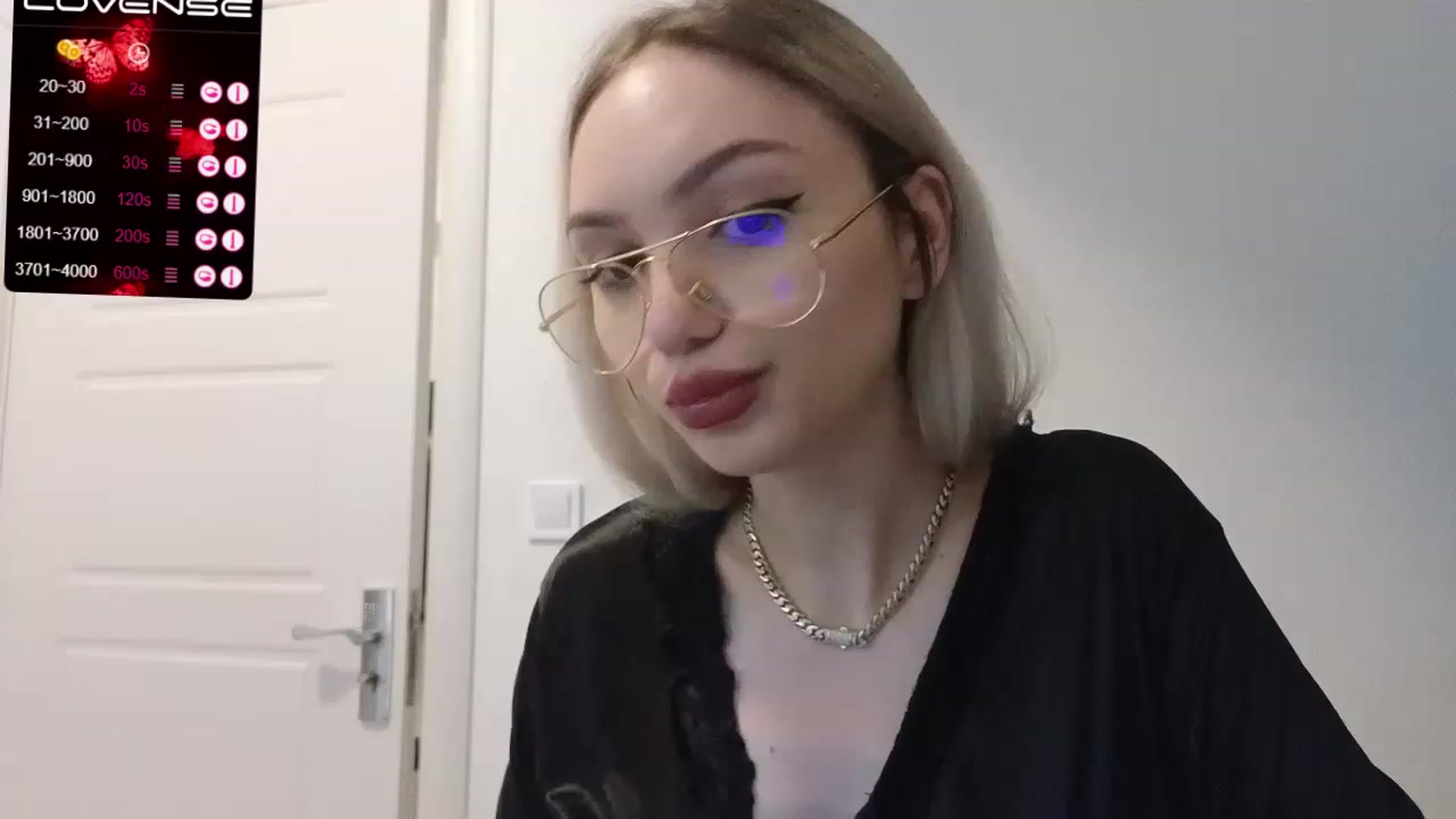 Gallery image thumbnail from HaleySweet18's myfreecams stream on, 07/21/2023, 08:07 image 2 of 20