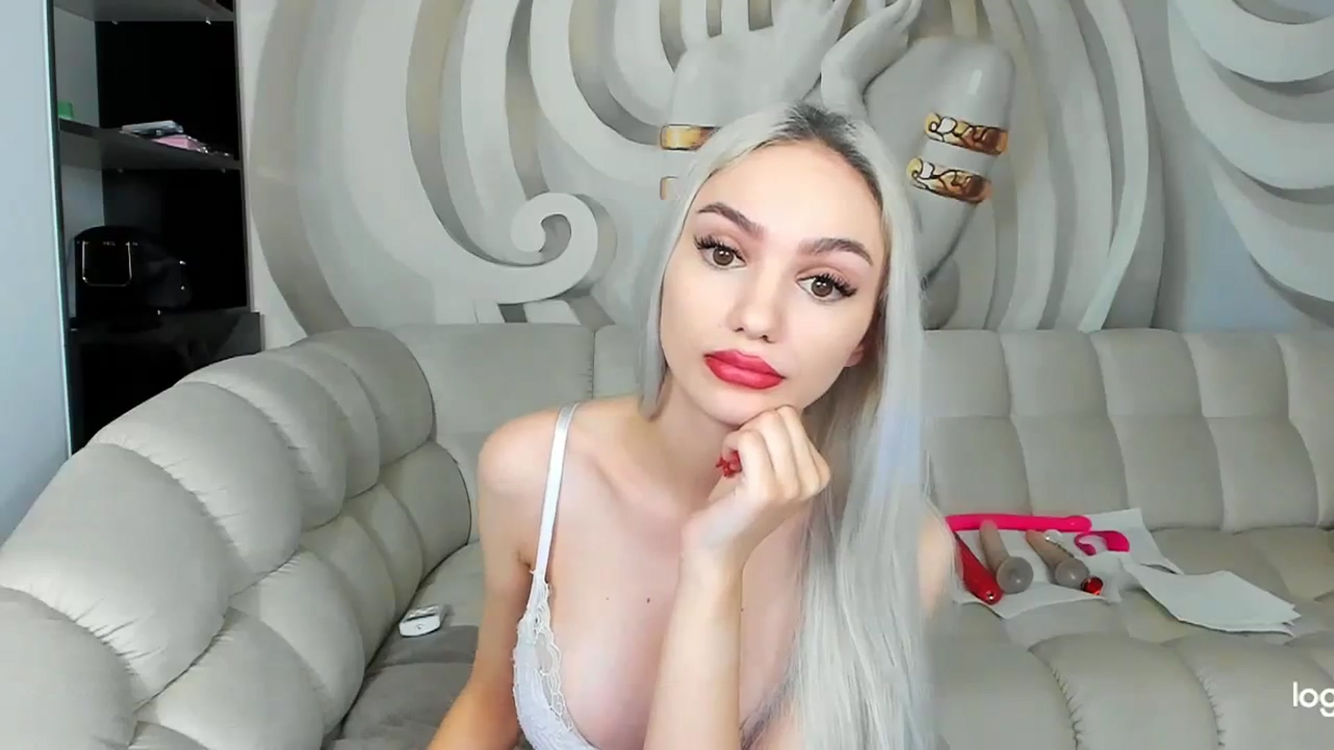 Gallery image thumbnail from HaleySweet18's myfreecams stream on, 10/17/2023, 24:22 image 20 of 20