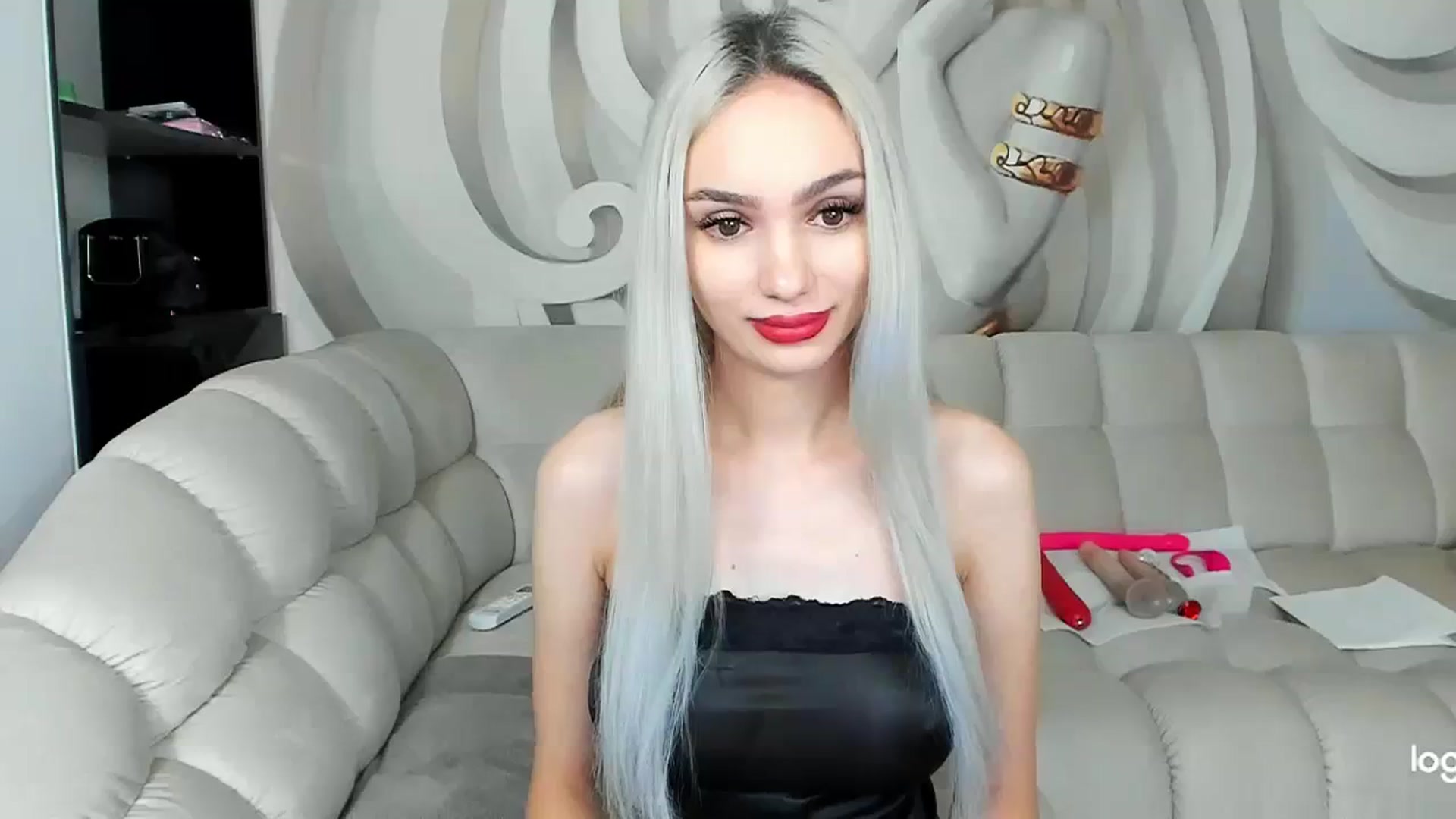 Gallery image thumbnail from HaleySweet18's myfreecams stream on, 10/18/2023, 24:48 image 16 of 20