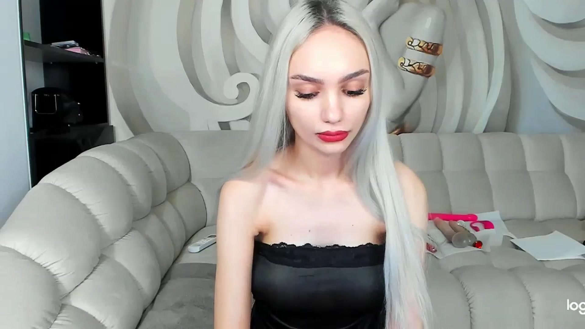 Gallery image thumbnail from HaleySweet18's myfreecams stream on, 10/18/2023, 24:48 image 18 of 20