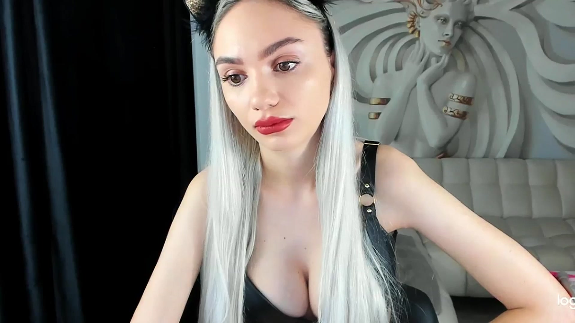 Gallery image thumbnail from HaleySweet18's myfreecams stream on, 11/18/2023, 21:26 image 19 of 20