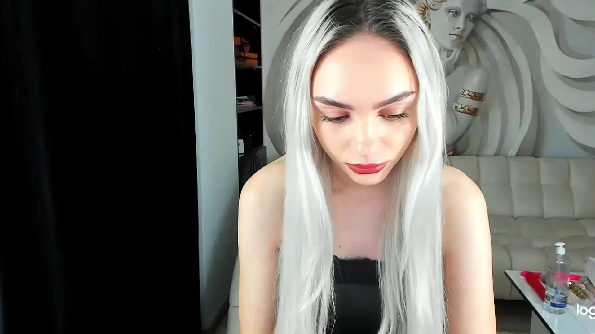 Gallery image thumbnail from HaleySweet18's myfreecams stream on, 11/22/2023, 02:09 image 9 of 20