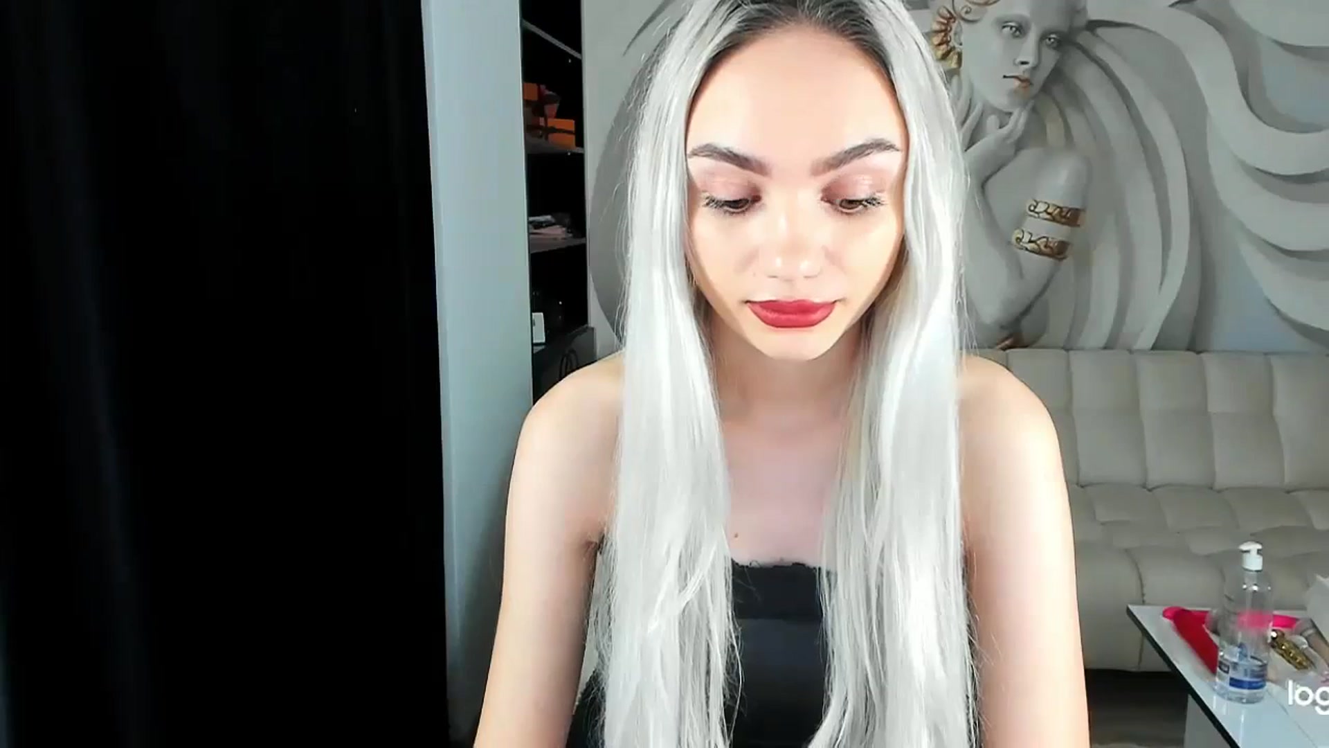 Gallery image thumbnail from HaleySweet18's myfreecams stream on, 11/22/2023, 02:09 image 10 of 20