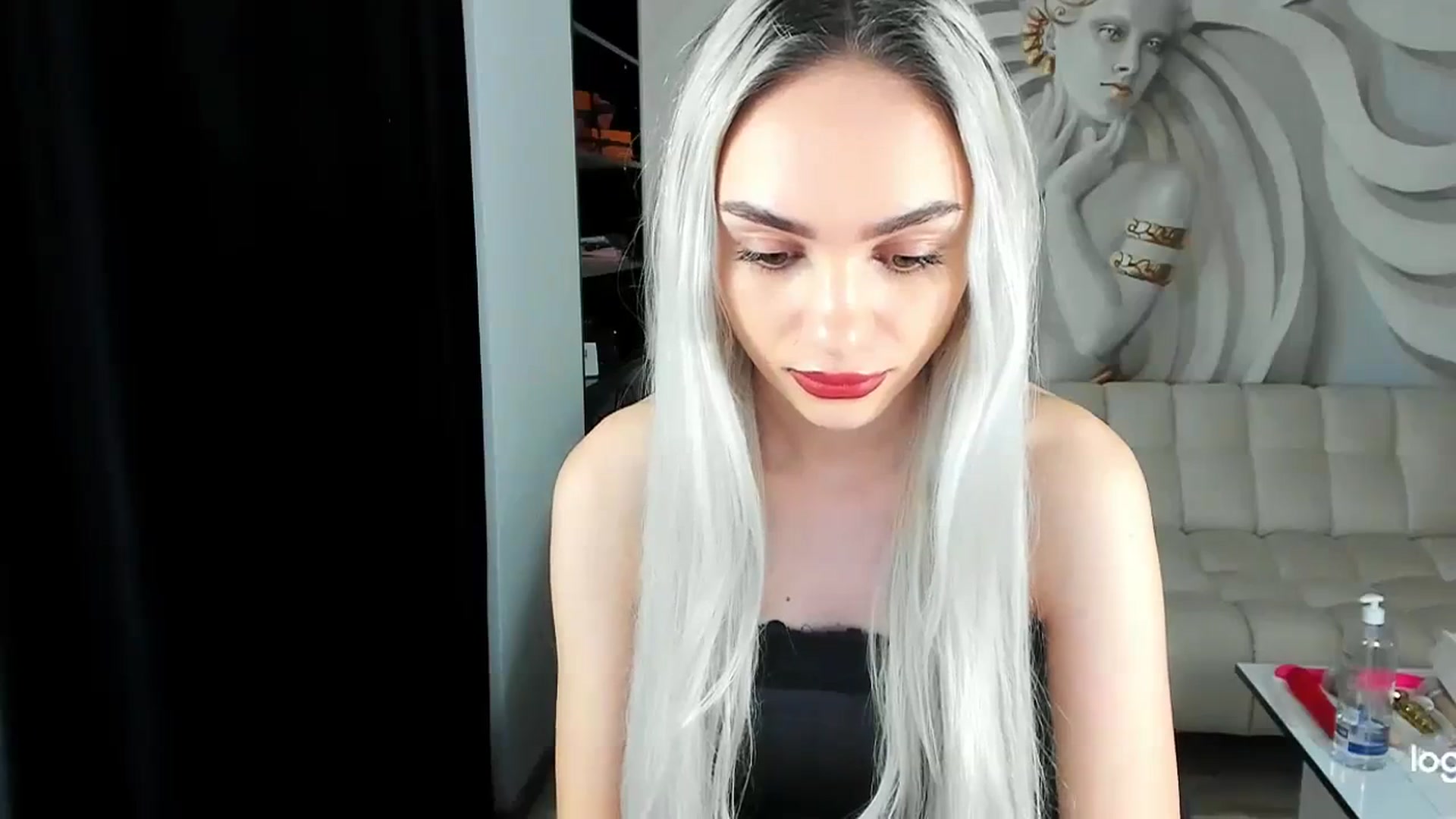 Gallery image thumbnail from HaleySweet18's myfreecams stream on, 11/22/2023, 02:09 image 5 of 20
