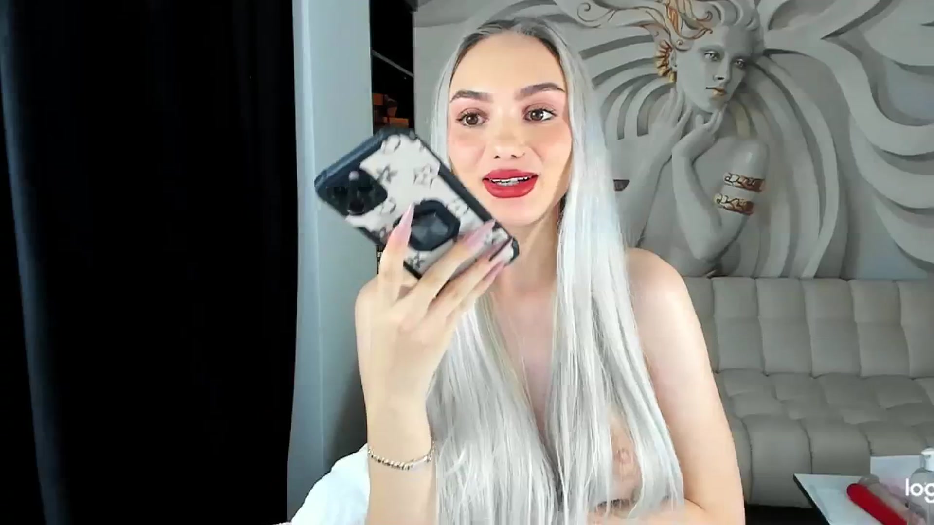 Gallery image thumbnail from HaleySweet18's myfreecams stream on, 11/27/2023, 07:14 image 4 of 20
