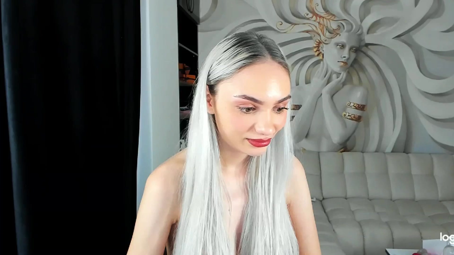 Gallery image thumbnail from HaleySweet18's myfreecams stream on, 11/27/2023, 08:01 image 5 of 20