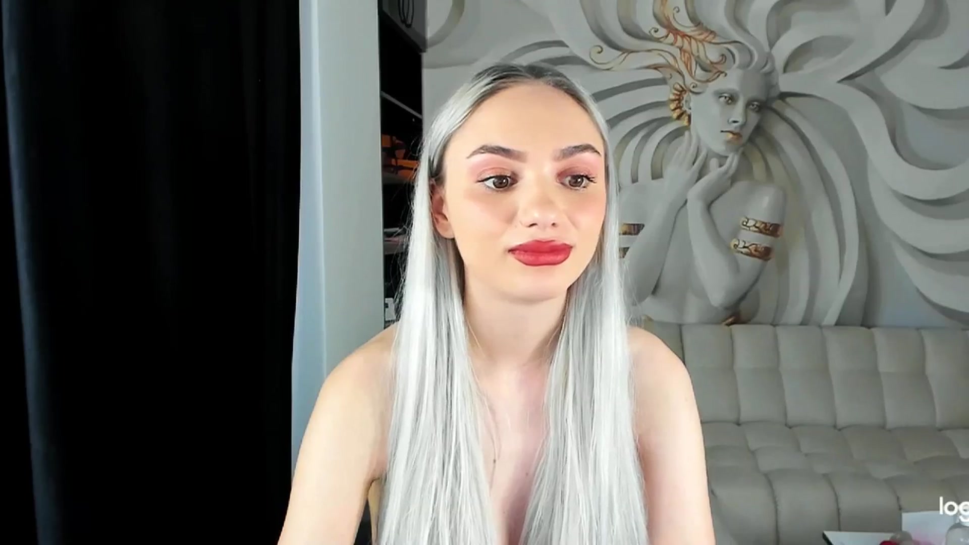 Gallery image thumbnail from HaleySweet18's myfreecams stream on, 11/27/2023, 08:01 image 7 of 20