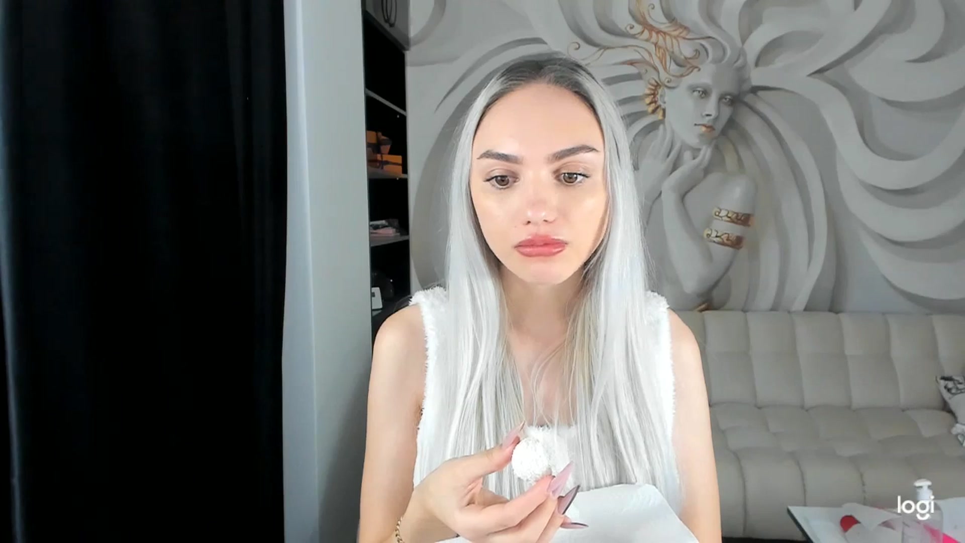 Gallery image thumbnail from HaleySweet18's myfreecams stream on, 11/28/2023, 06:16 image 5 of 20