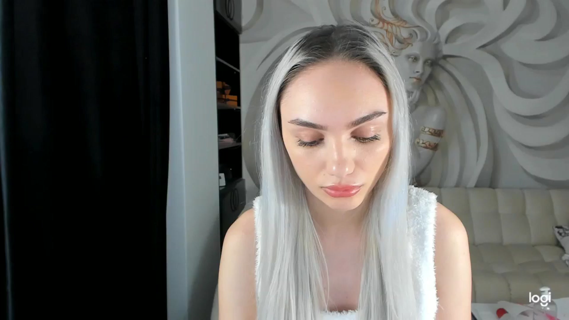 Gallery image thumbnail from HaleySweet18's myfreecams stream on, 11/28/2023, 06:56 image 20 of 20
