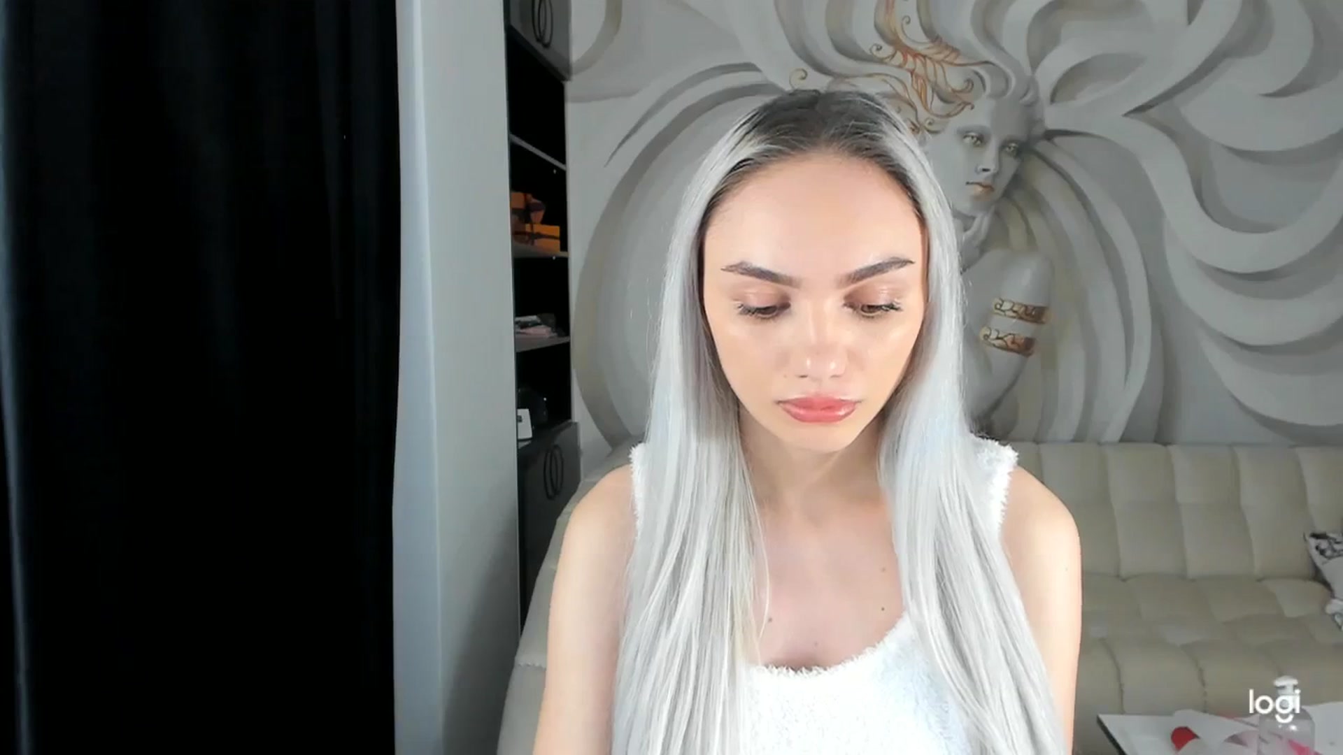 Gallery image thumbnail from HaleySweet18's myfreecams stream on, 11/28/2023, 06:56 image 9 of 20