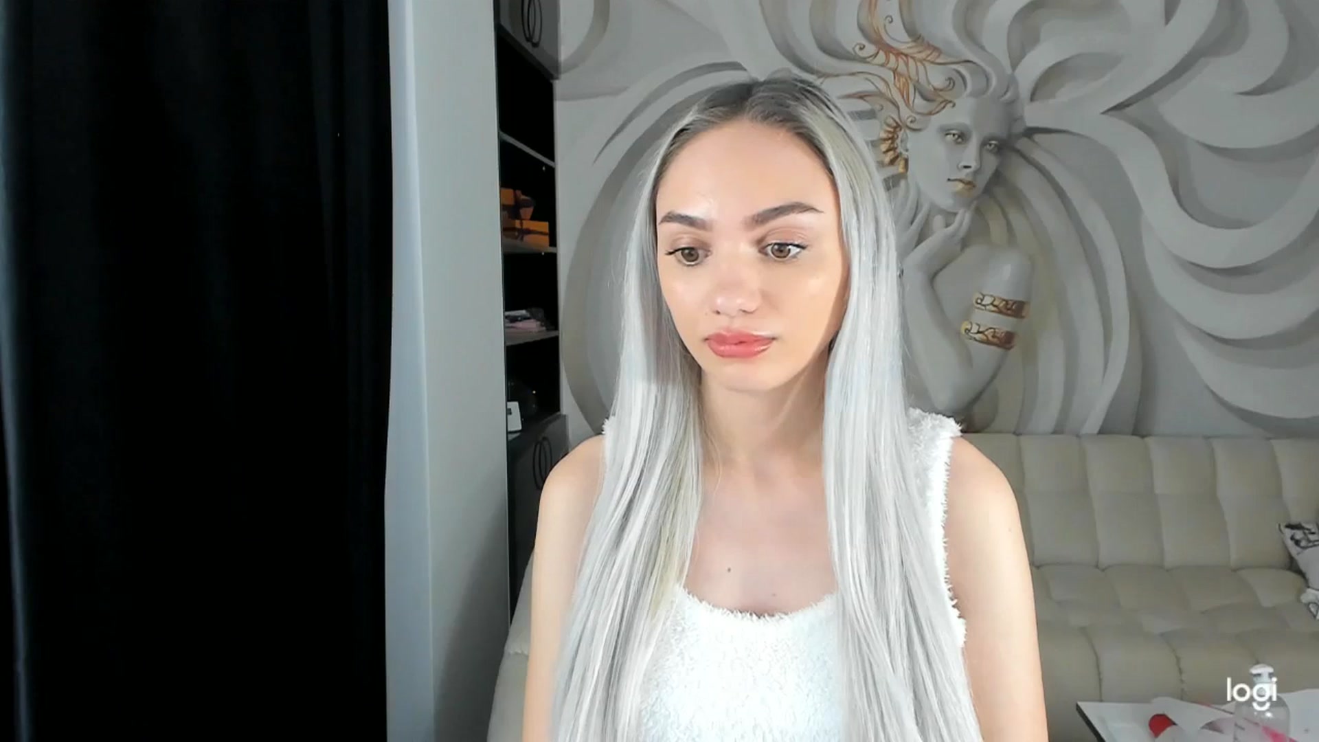 Gallery image thumbnail from HaleySweet18's myfreecams stream on, 11/28/2023, 06:56 image 3 of 20