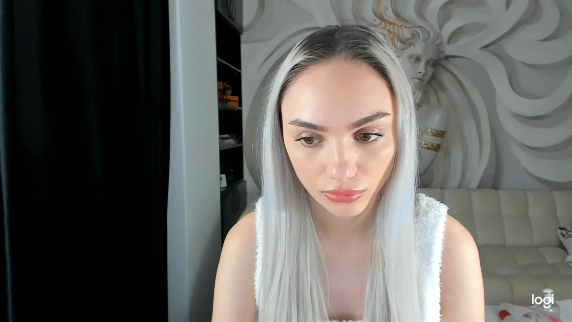 Gallery image thumbnail from HaleySweet18's myfreecams stream on, 11/28/2023, 06:56 image 16 of 20
