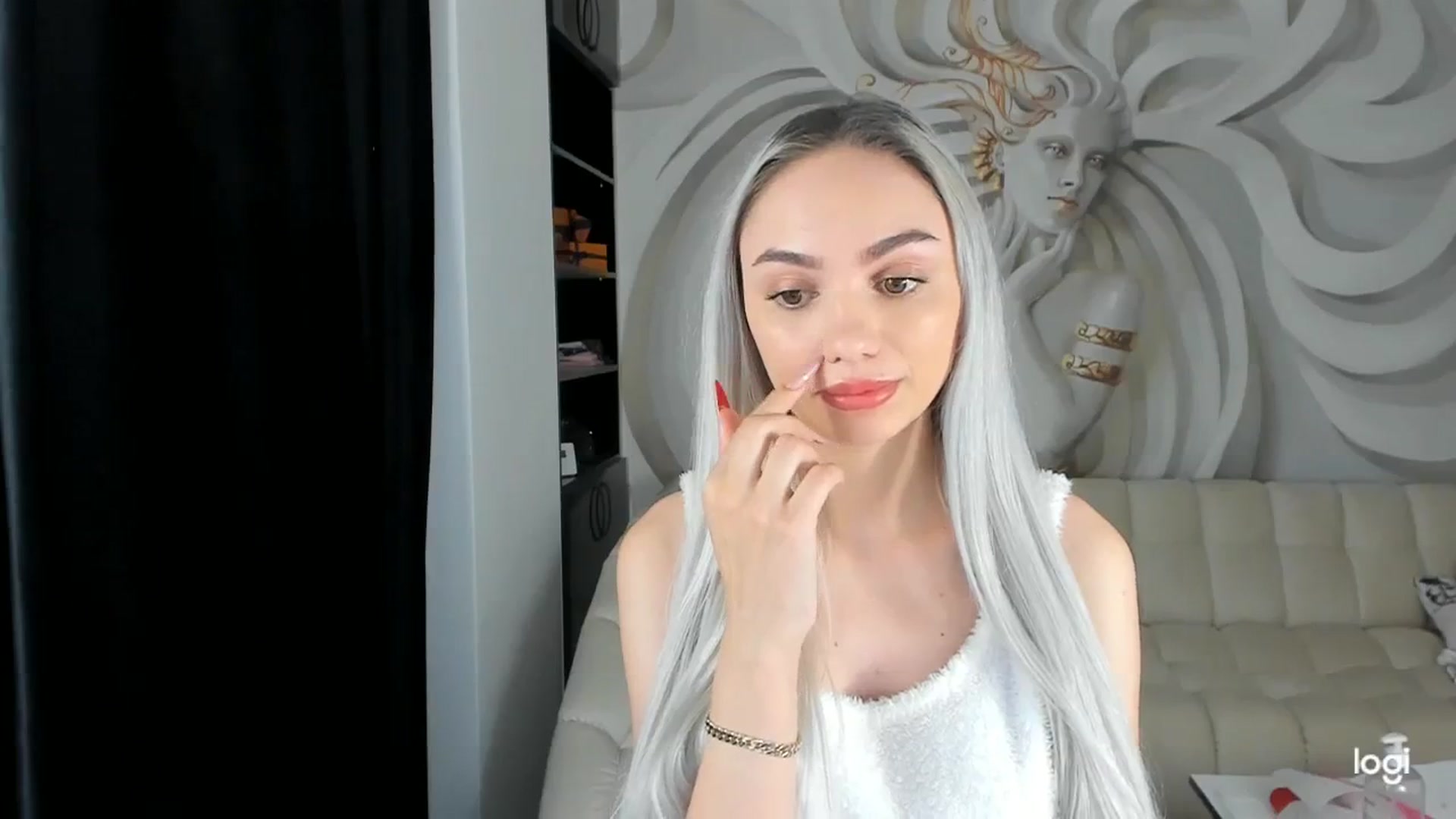 Gallery image thumbnail from HaleySweet18's myfreecams stream on, 11/28/2023, 06:56 image 8 of 20