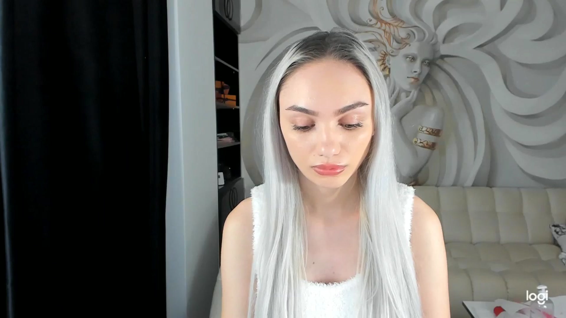 Gallery image thumbnail from HaleySweet18's myfreecams stream on, 11/28/2023, 06:56 image 5 of 20