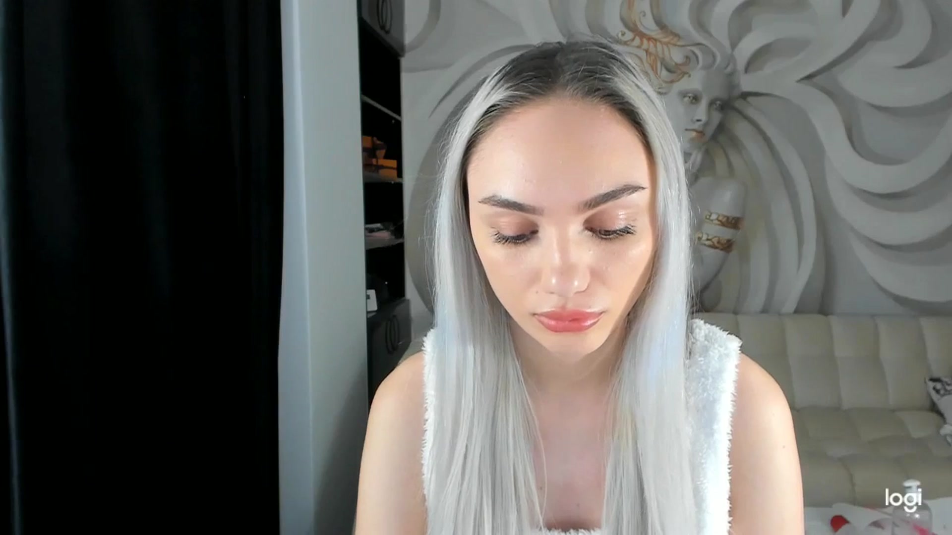 Gallery image thumbnail from HaleySweet18's myfreecams stream on, 11/28/2023, 06:56 image 18 of 20