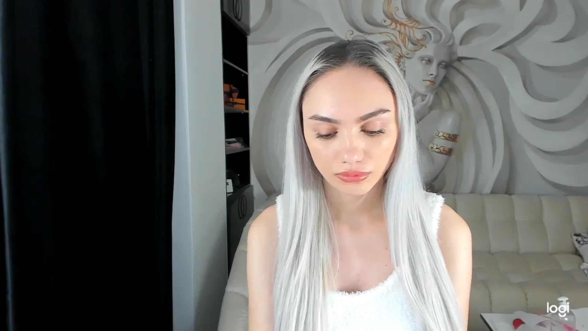 Gallery image thumbnail from HaleySweet18's myfreecams stream on, 11/28/2023, 06:56 image 10 of 20
