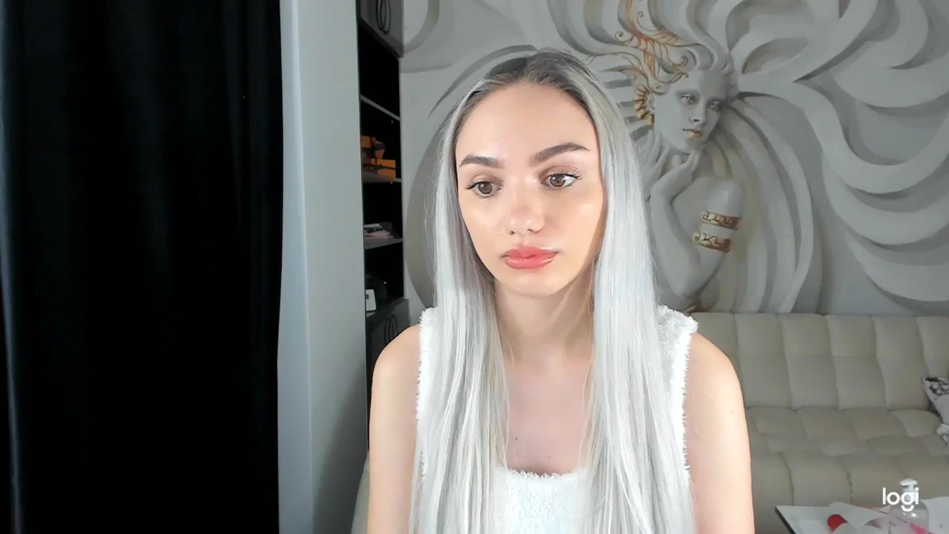 Gallery image thumbnail from HaleySweet18's myfreecams stream on, 11/28/2023, 06:56 image 6 of 20