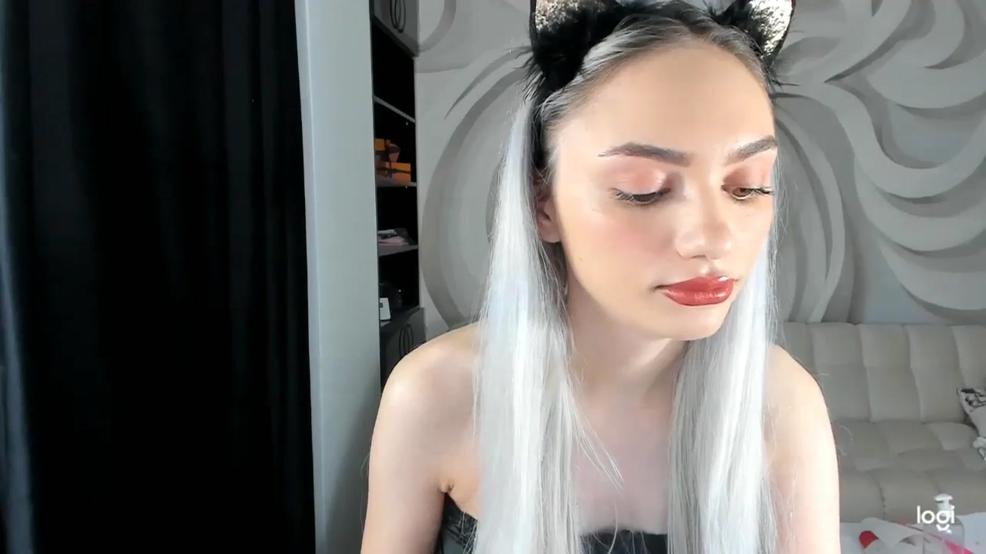 Gallery image thumbnail from HaleySweet18's myfreecams stream on, 11/28/2023, 22:41 image 12 of 20